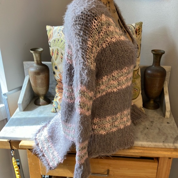 Free People Cozy Gray and Pink Women's Sweater Fuzzy Soft Oversize S - Picture 5 of 11